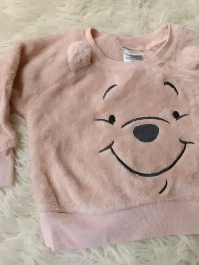 Polerón rosado de felpa con diseño infantil - miniatura 2