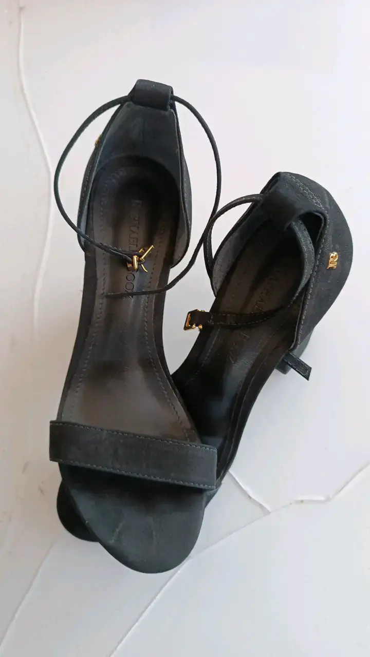 Sandalias de tacón negras elegantes - 3