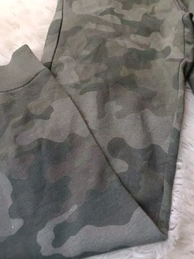 Pantalones deportivos camuflados delgado - miniatura 2