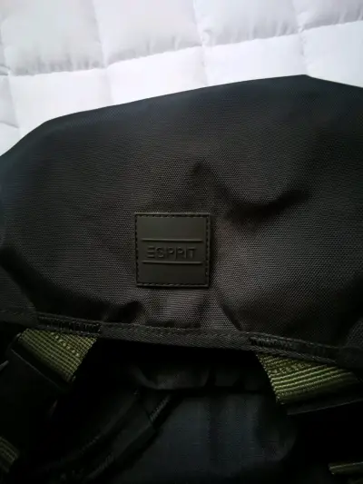 Mochila Esprit negra con bolsillos - miniatura 3