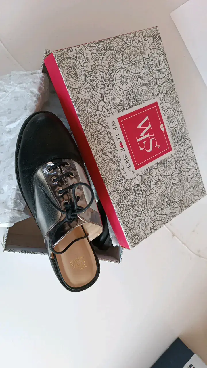 Zapatos WS negros y plateados para mujer - 1