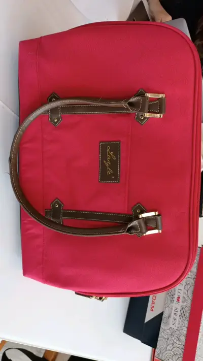 Bolso de mano rojo marca Lazle - miniatura 1