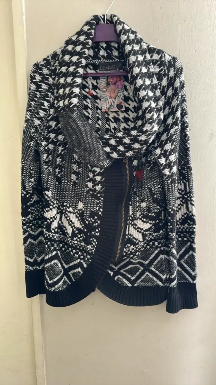 Cardigan Desigual con diseño geométrico - 1