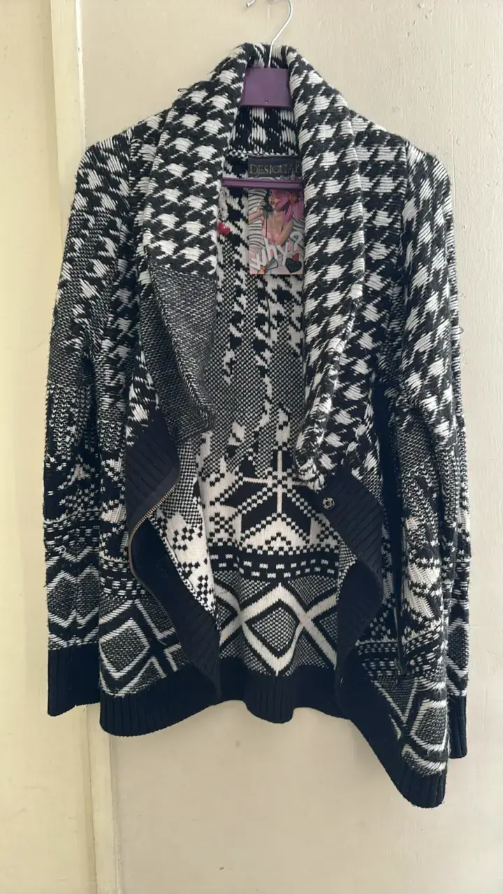 Cardigan Desigual con diseño geométrico - 4