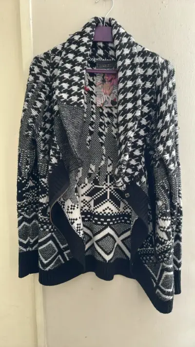 Cardigan Desigual con diseño geométrico - miniatura 4
