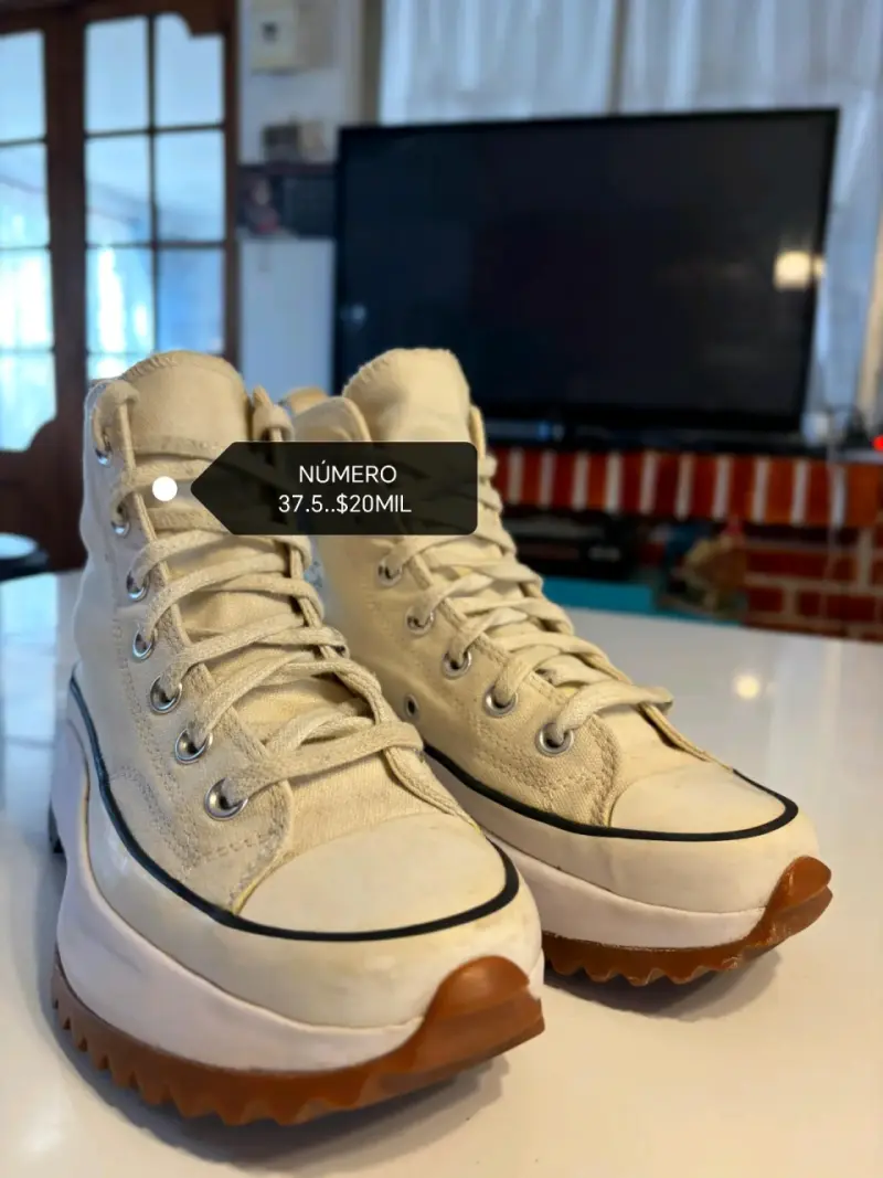 Zapatillas blancas de lona con plataforma - 1