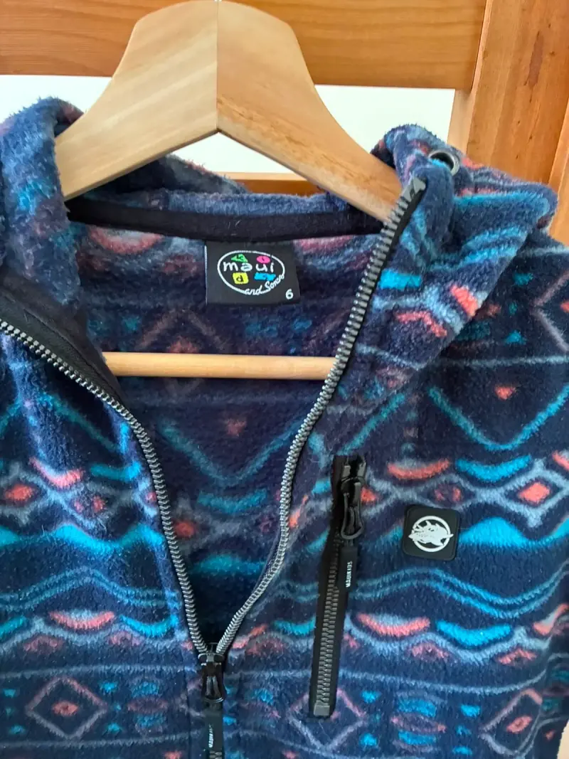 Polar infantil con capucha diseño étnico - 2