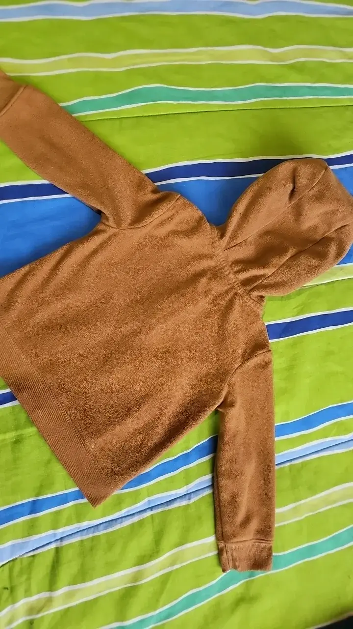 Chaqueta infantil con capucha de oso - 2