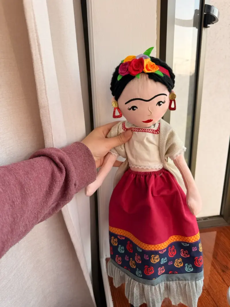Muñeca de tela estilo Frida Kahlo - 2