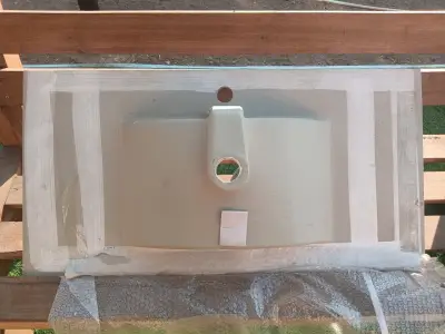 Lavamanos de cerámica rectangular blanco de 90 cms - miniatura 1