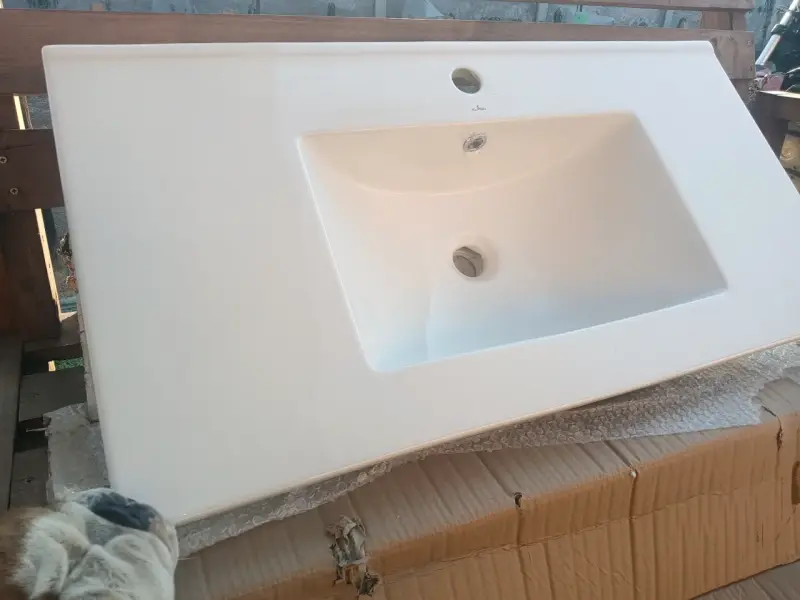 Lavamanos de cerámica rectangular blanco de 90 cms - 2