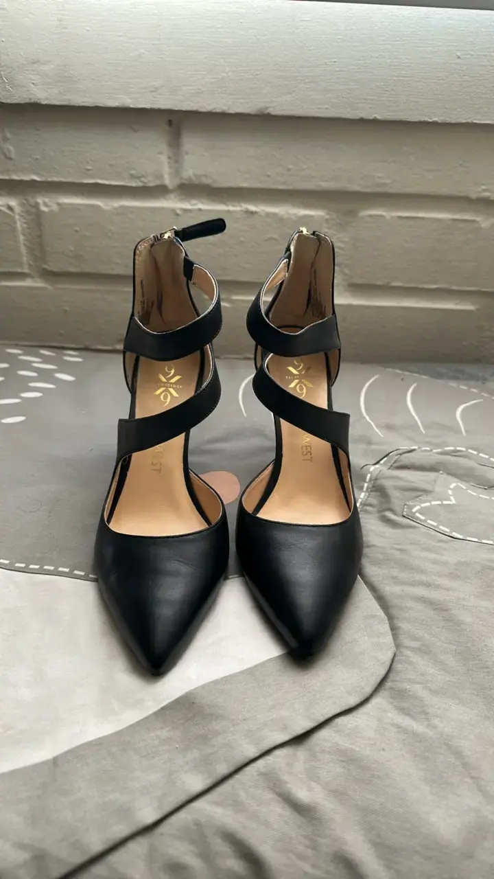 Zapatos de tacón negros Nine West elegantes - 1