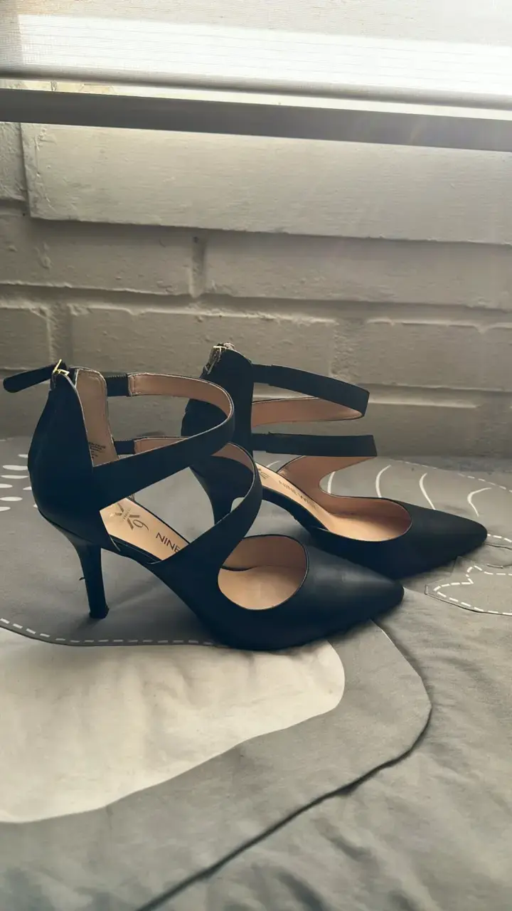 Zapatos de tacón negros Nine West elegantes - 2