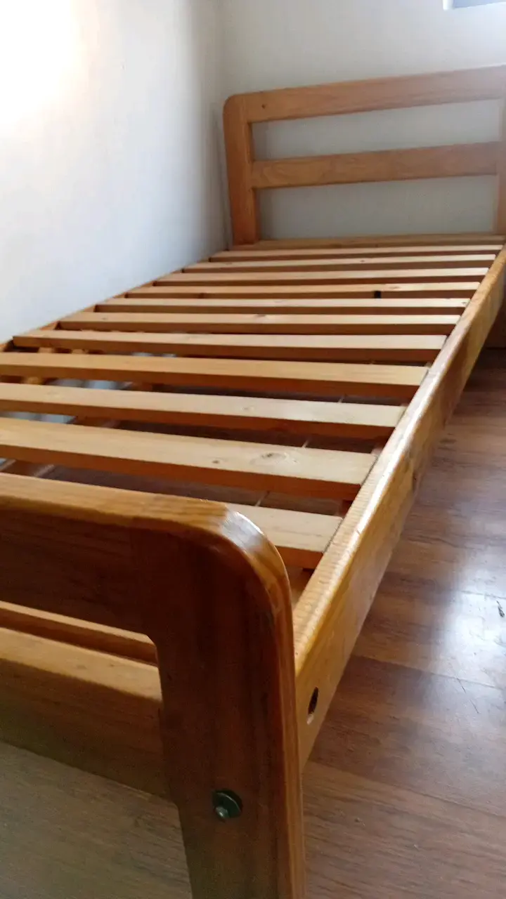 Cama individual de madera sólida 1 plaza - 2