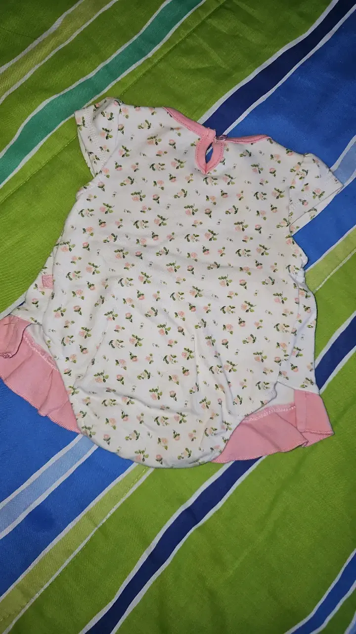 Body de bebé con estampado floral y lazo - 2