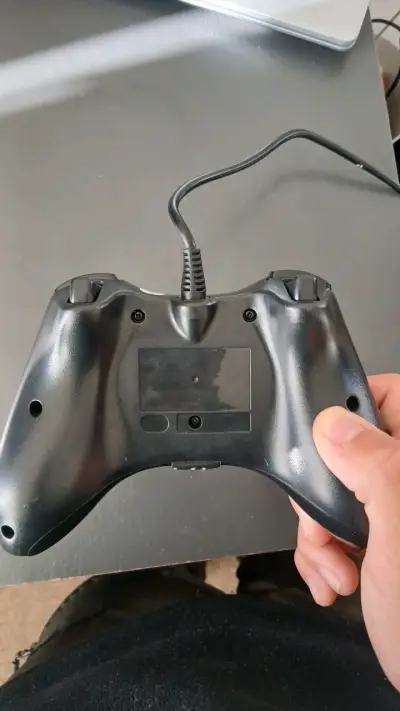 Mando Xbox360 color negro - miniatura 3