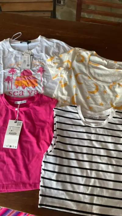 Lote de poleras estampadas para mujer - miniatura 1