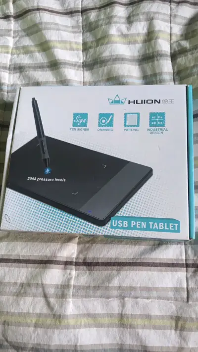 Tableta gráfica Huion USB con lápiz - miniatura 1