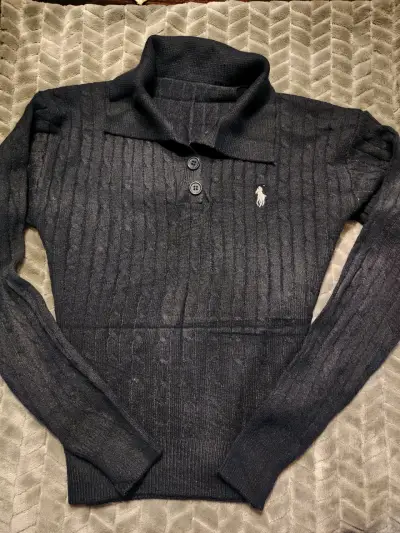 Suéteres de lana con cuello polo variados - miniatura 2
