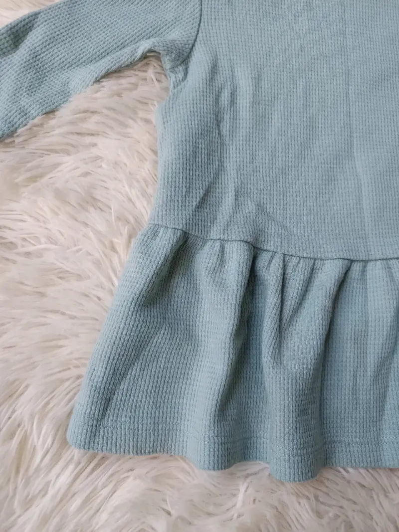 Vestido infantil verde agua con volantes - 2