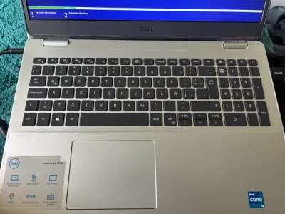Laptop Intel Core i5 11th Gen 8GB RAM - miniatura 4