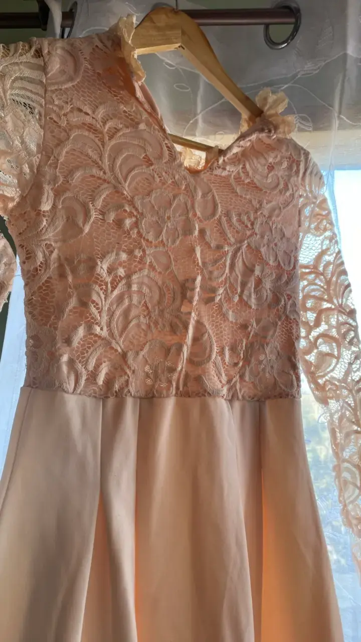 Vestido de encaje rosa manga larga - 5