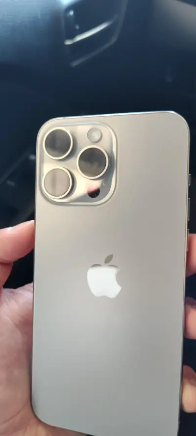 Iphone 15 Pro Max (256gb) - miniatura 2