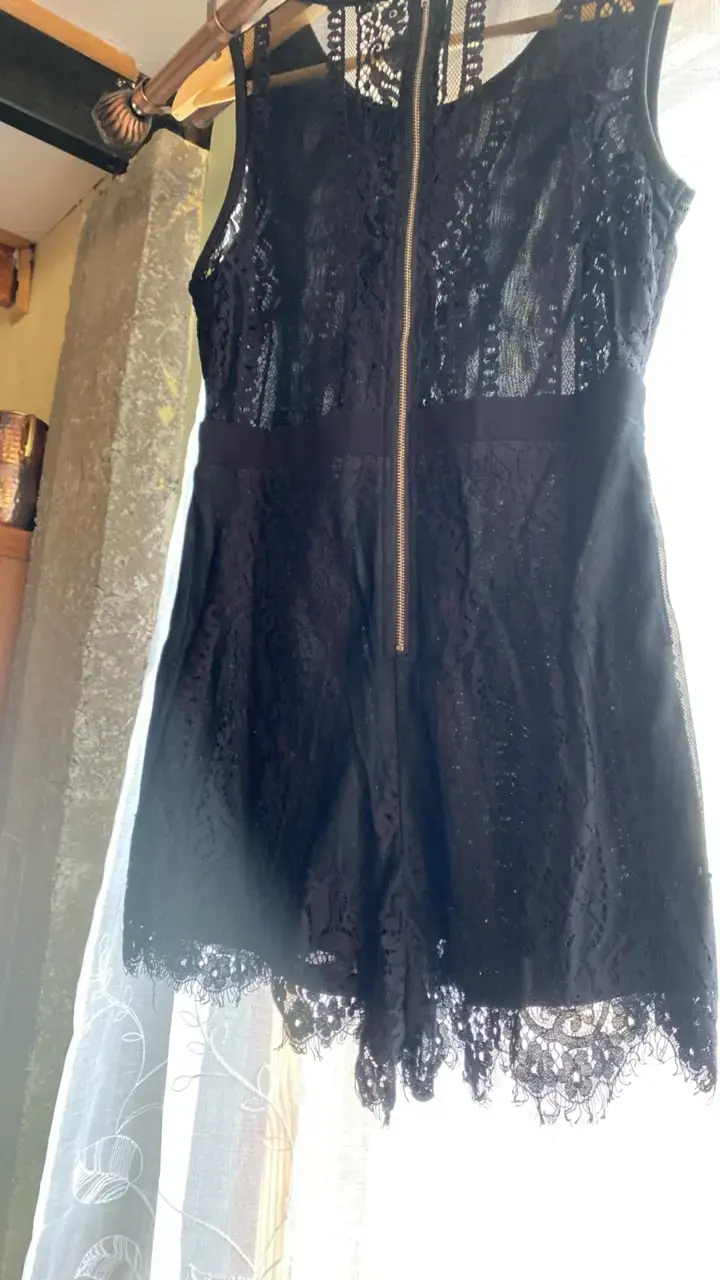 Enterito de encaje negro elegante - 3