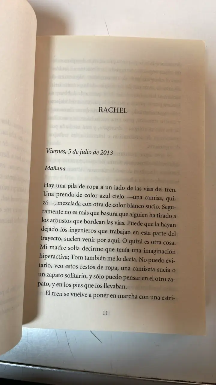 Libro 'La chica del tren' de Paula Hawkins - 3