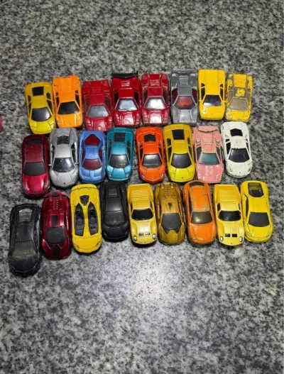 Lote de autos hot wheels usados - miniatura 1