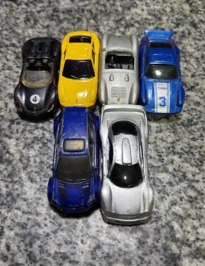 Lote de autos hot wheels usados - miniatura 4