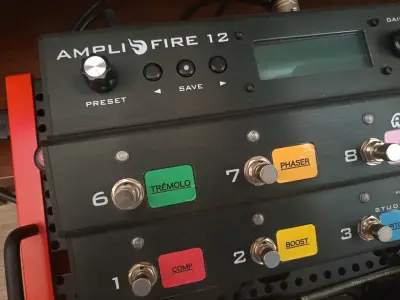 Pedalera multiefectos Atomic Ampli-Fire 12 - miniatura 2