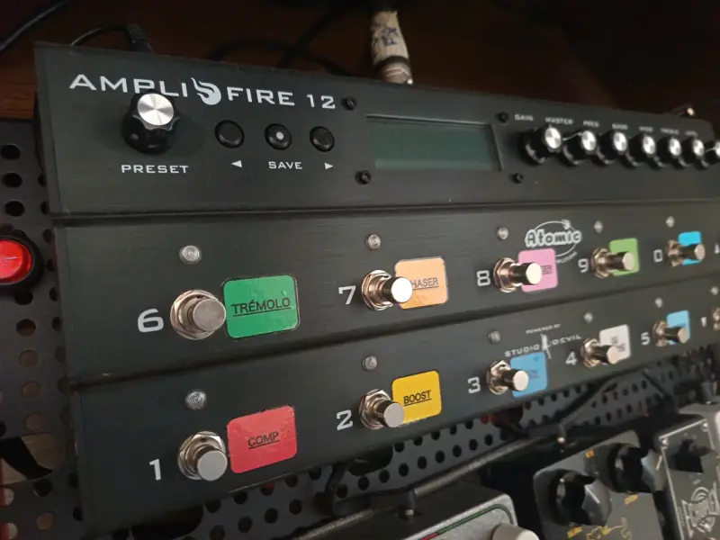 Pedalera multiefectos Atomic Ampli-Fire 12 - 3