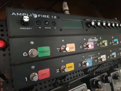 Pedalera multiefectos Atomic Ampli-Fire 12 - miniatura 3