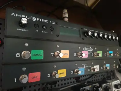 Pedalera multiefectos Atomic Ampli-Fire 12 - miniatura 4