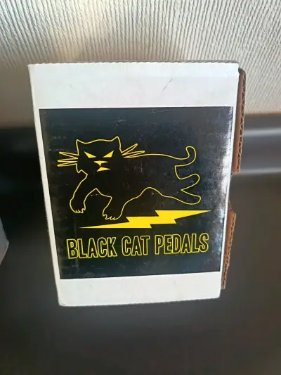 Pedal de efectos Black Cat nuevo - miniatura 1