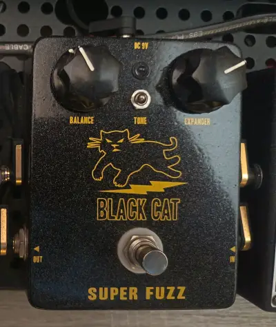 Pedal de efectos Black Cat nuevo - miniatura 2