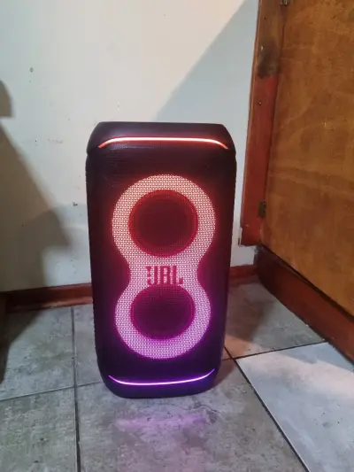 Parlante JBL Partybox 320 - miniatura 1