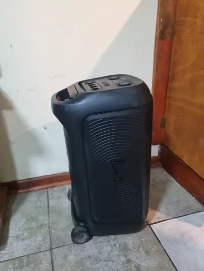 Parlante JBL Partybox 320 - miniatura 3