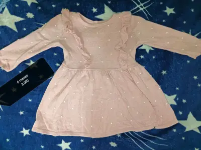 Ropa de mi bebé poco uso - miniatura 2