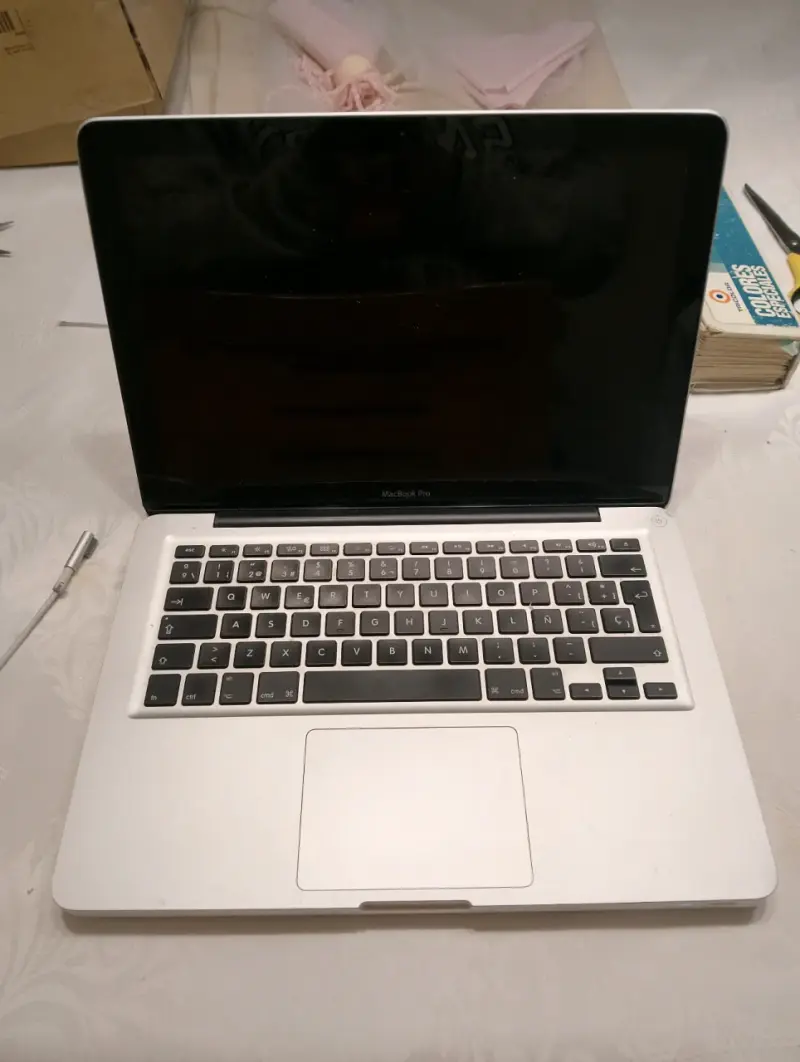 MacBook Pro para vender su pieza - 2