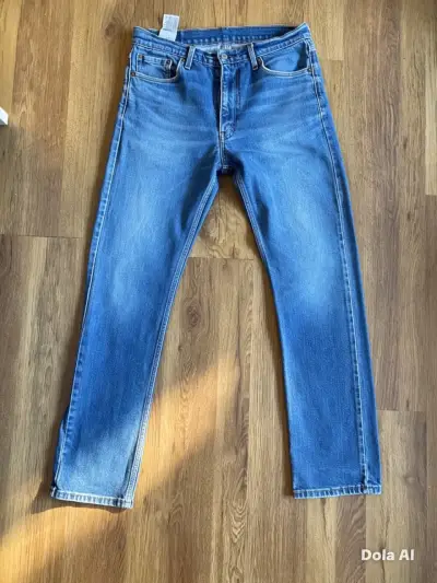Jeans Levi's, corte recto, lavado azul medio. - miniatura 1