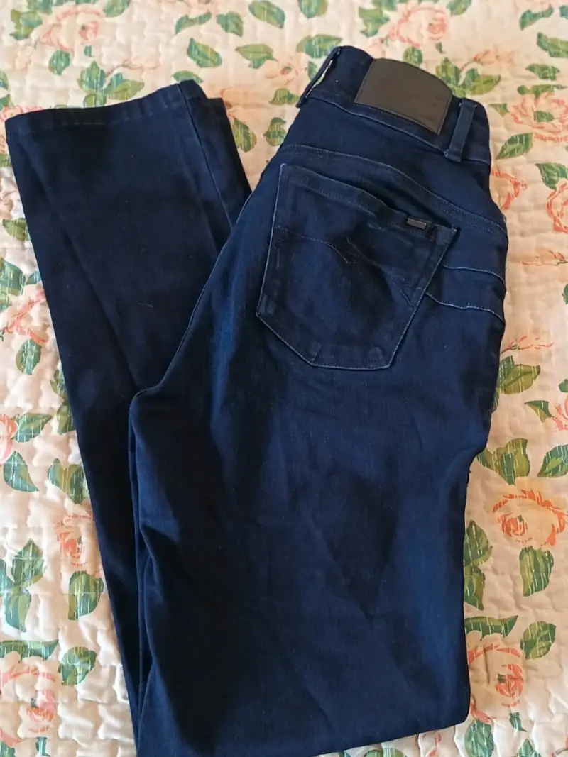 Chaqueta impermeable azul con capucha - 5