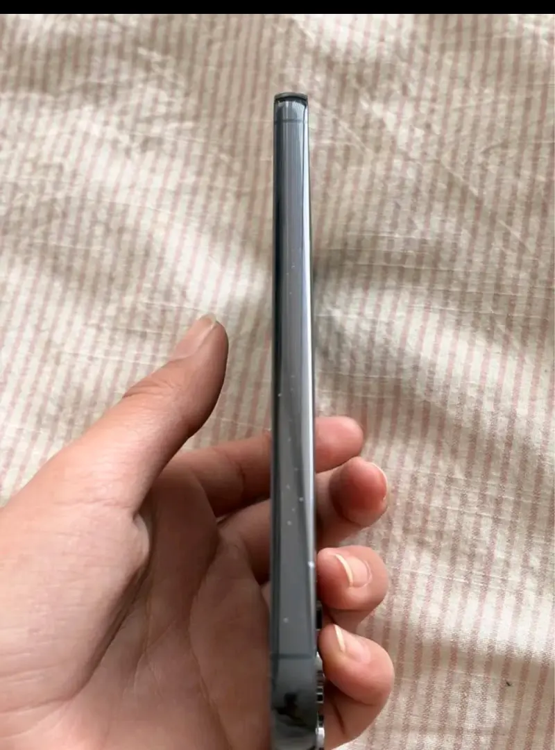 Samsung Galaxy S23 - 4
