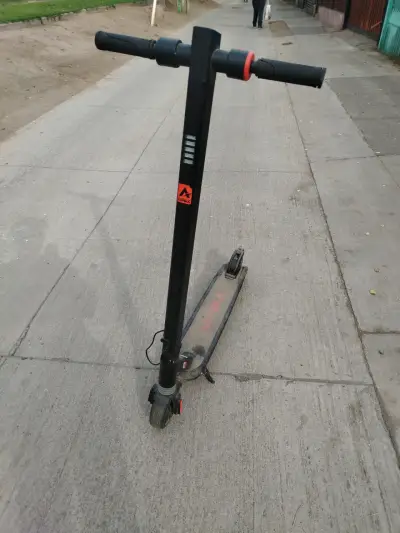 Scooter eléctrico Alpina plegable - miniatura 2