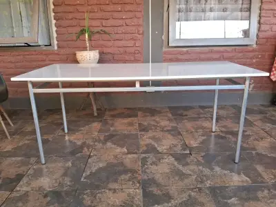 Mesa rectangular blanca - miniatura 1