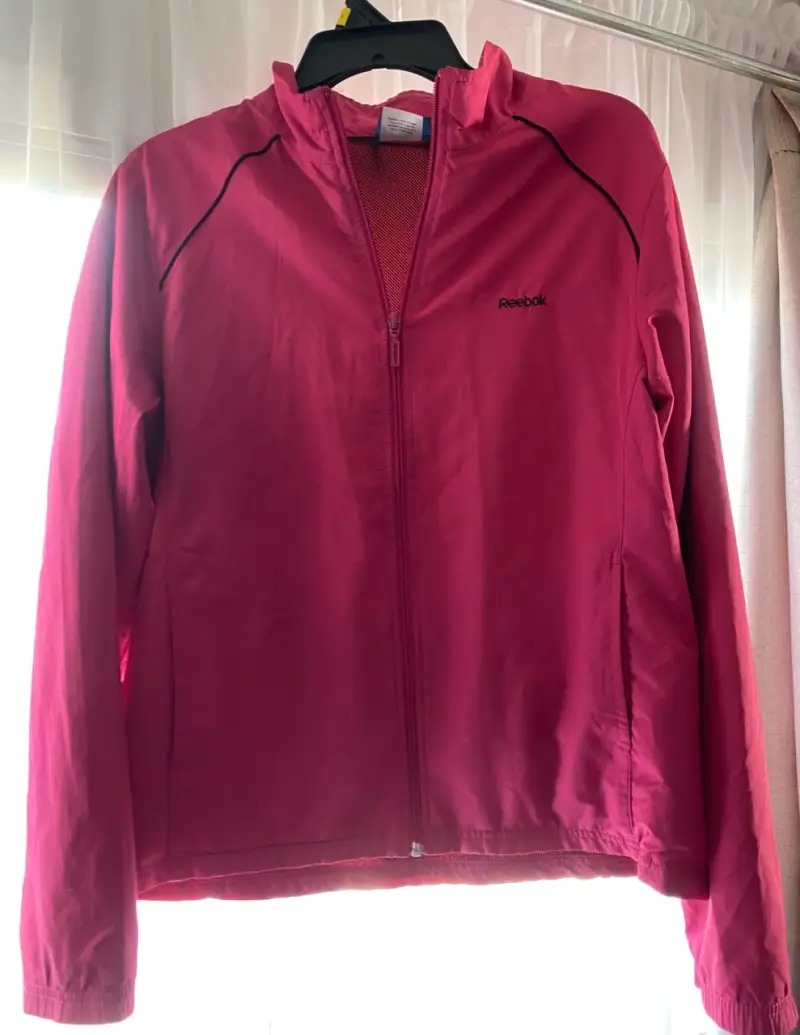 Chaqueta deportiva Reebok fucsia para mujer