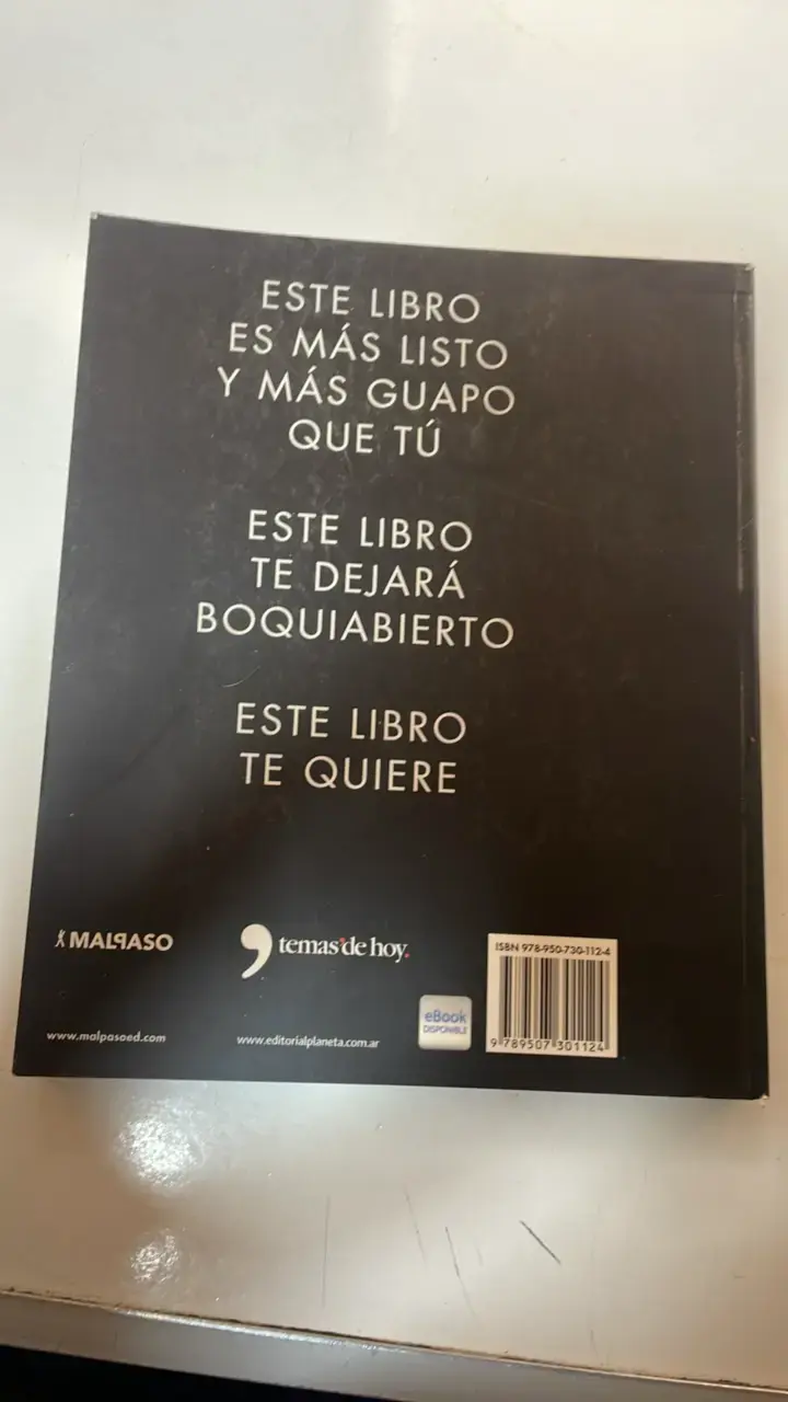Libro 'Este Libro Te Quiere' de PewDiePie - 2