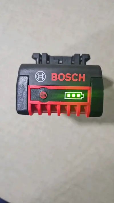 Batería Bosch recargable para herramientas - miniatura 1
