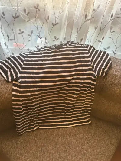 Polera a rayas blanco y negro - miniatura 1